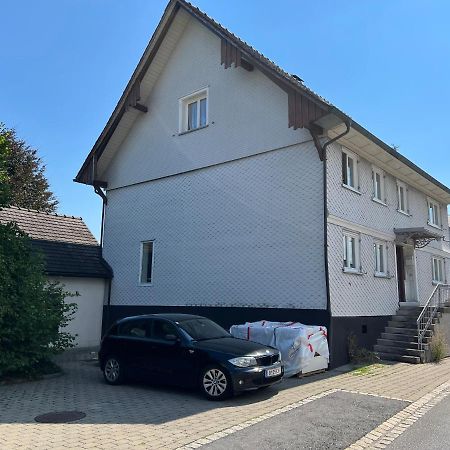 Orkhan Latifov Höchst Buitenkant foto